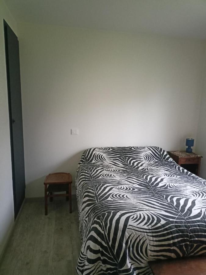Brigitte Carbonnel Apartman Aydat Kültér fotó